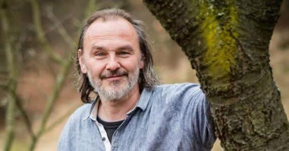 SMRTÍ NIC NEKONČÍ - přednáška Pjéra la Šé´ze v Praze