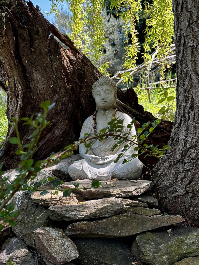 Naslouchání sobě skrze zvuk a meditace
