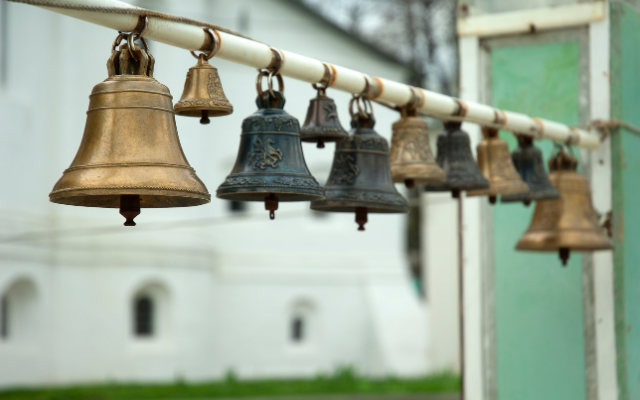 Zvony a jejich použití ve staré magii