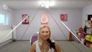 Míla Aine Hlávková - Terapie v pyramidě nejen pro ... Míla Aine Hlávková - Terapie v pyramidě nejen pro ...