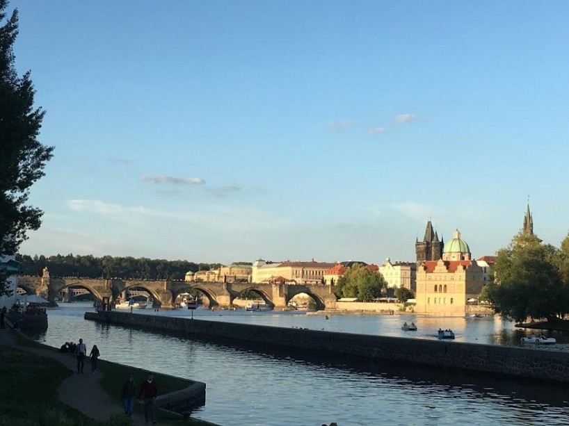 Procházky Prahou se zastávkou v dobré kavárně ...