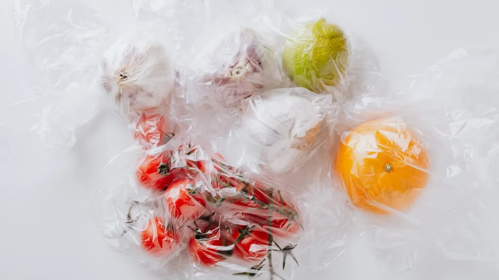 Mikroplasty v potravinách Mikroplasty v potravinách